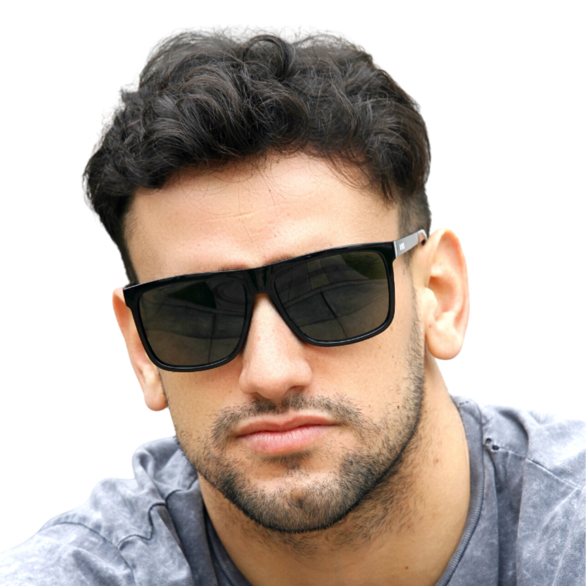 Lentes de sol Blinders Black Walker frontal con marco negro y lentes espejados negros, estilo unisex UV400