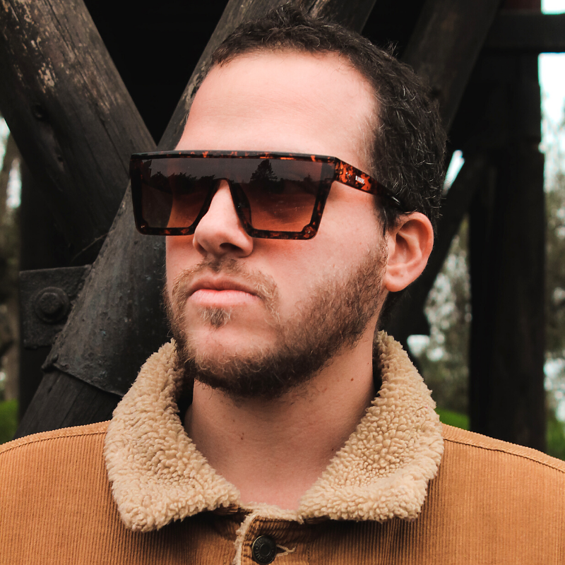 Lentes de sol marrones cuadrados grandes Carey Nuke hombre – Blinders Online Store