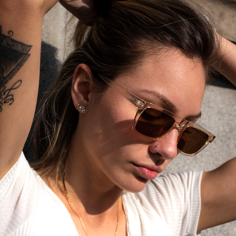 Lentes de sol rectangulares champagne Chrome Warhol mujer - Blinders Online Store