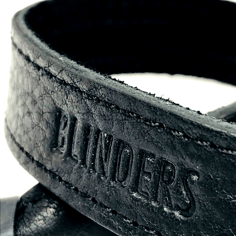 Strap holder negro para lentes Black leather strap - Blinders Online Store