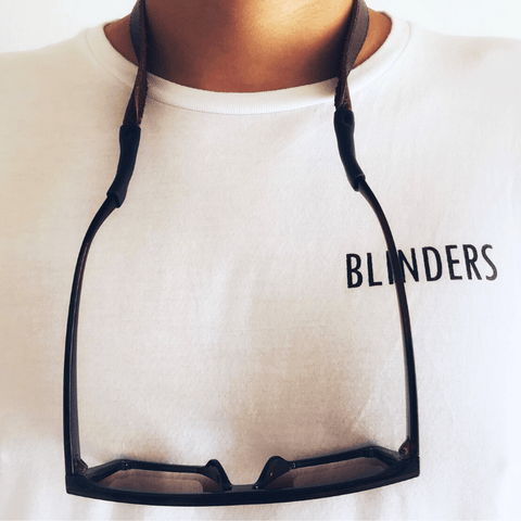 Strap holder marrón oscuro para lentes Coffee leather Strap - Blinders Online Store